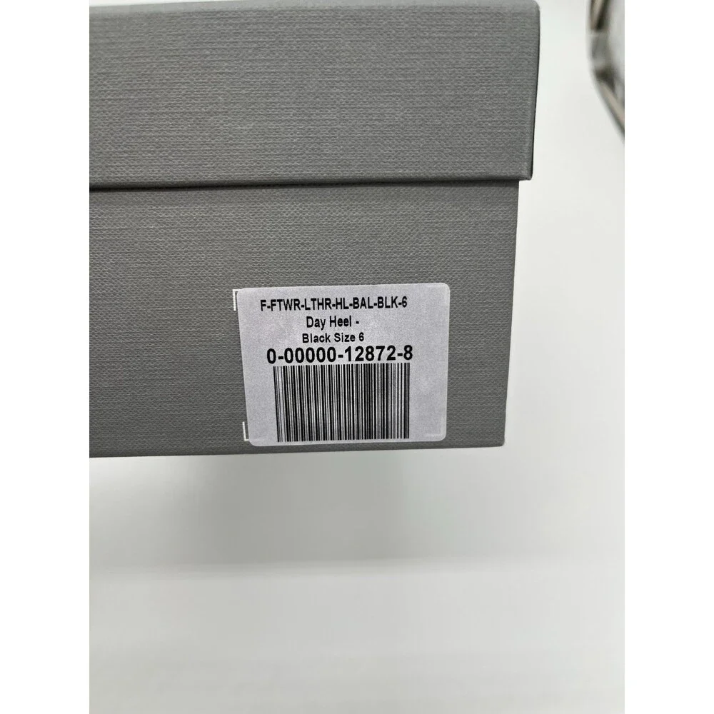 EVERLANE The Italian Day Heel Black Leather Pump Elastic Heel Size 6 In Box